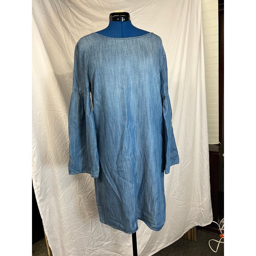 Anthropology Casual Long Sleeve Chambray Denim Dress. BNWT